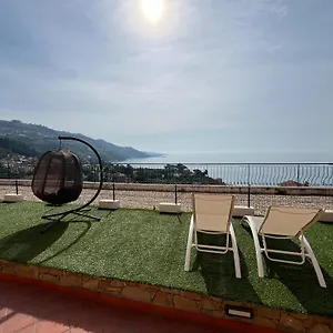 Un Mare Di Fiori Vakantieboerderij
